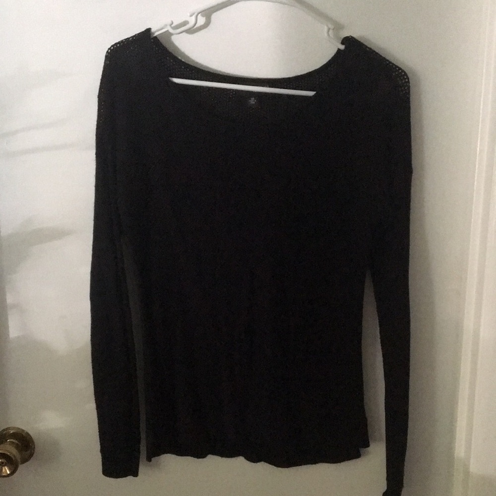 Lightweight sweater